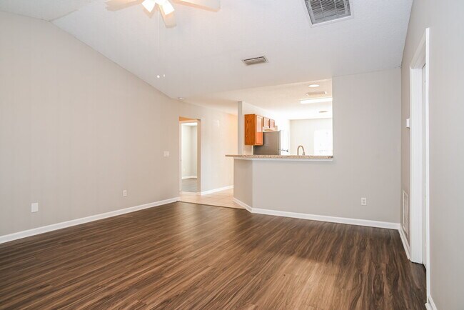 9968 Rose Creek Ct, Jacksonville, FL 32219 - photo 5