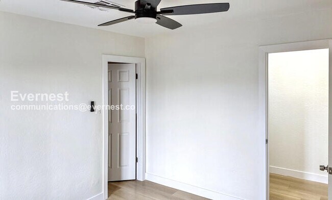 2317 W Adams St, Phoenix, AZ 85009 - photo 6