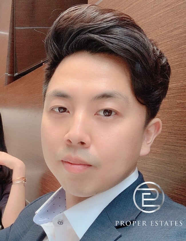 Agent Photo