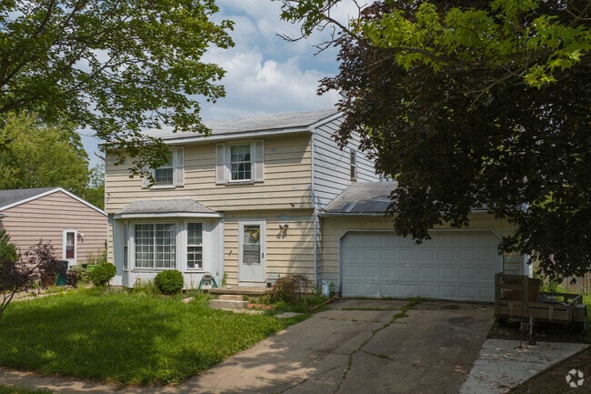 A nice example of one of many colonial style homes common to Wexford Heights.