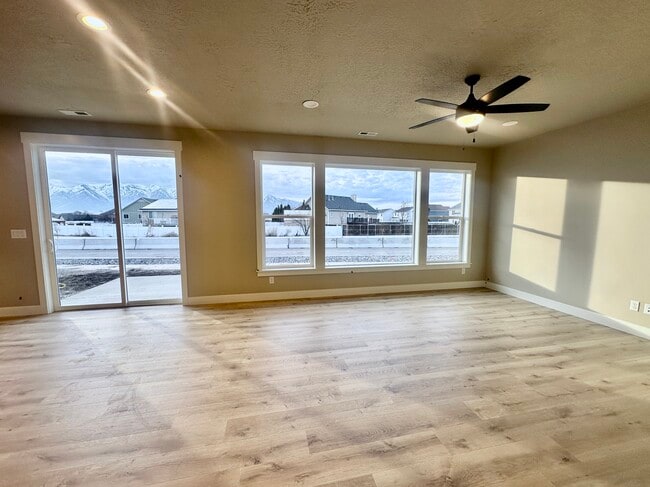 2301 S 1050 W, Nibley, UT 84321 - photo 6