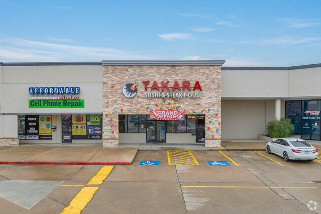 Takara Sushi and Steak's new location, located off of the Alvin Bypass Highway.