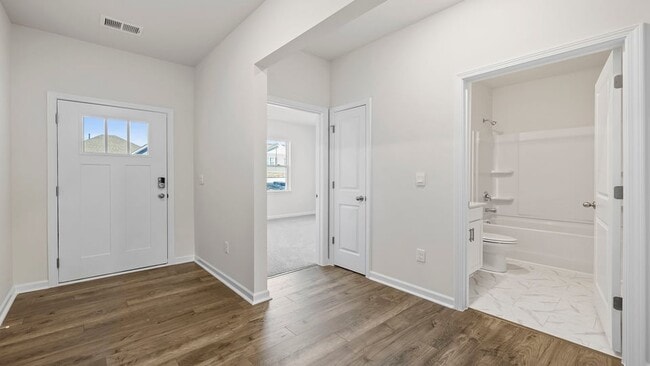 206 Pristine Dr, Greenwood, SC 29646 - photo 3