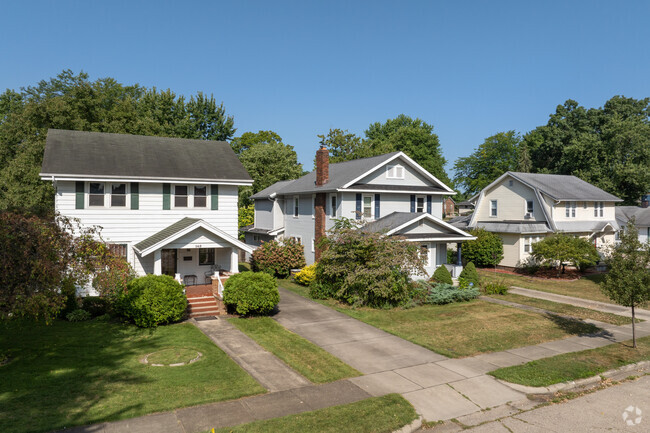 A variety of home styles can be found throughout Riverview East.