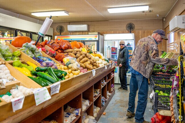 Discover fresh, local produce every day at Cali Produce Market in Lake Riverside.