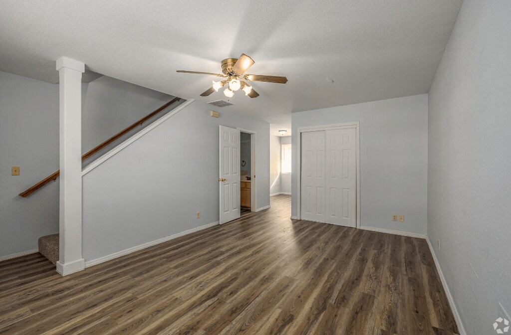 Golden Oaks Apartments 1600 Bird Rd, Branson, MO