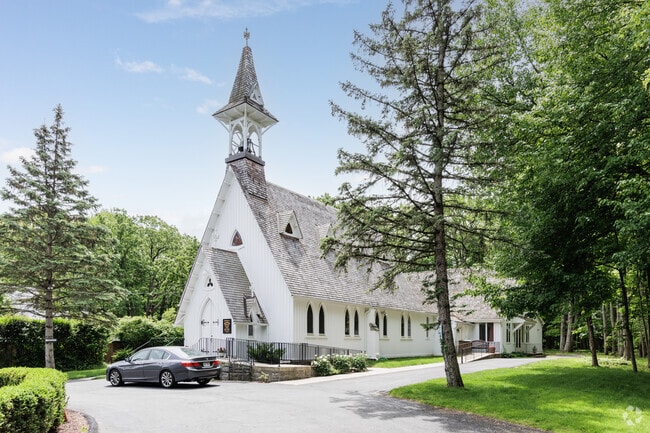 The Palisades Presbyterian Church was founded in 1863.