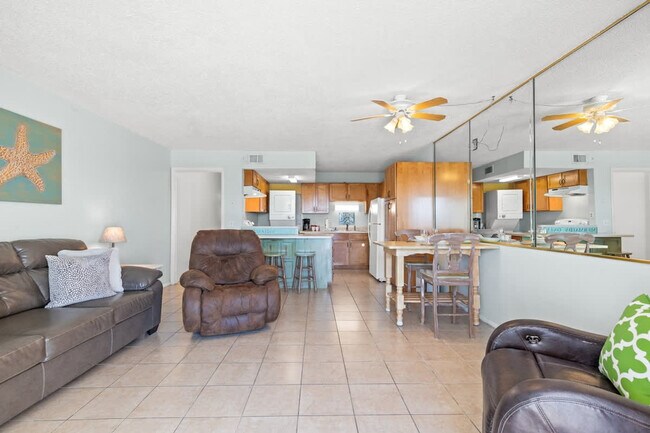 The Summit Beach Resort Condominium unit FL10-ID1355025P, Panama City Beach, FL 32408 - photo 2