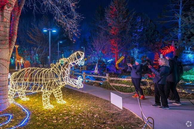 Each year Huning Castle
locals can enjoy the River of Lights Festival.