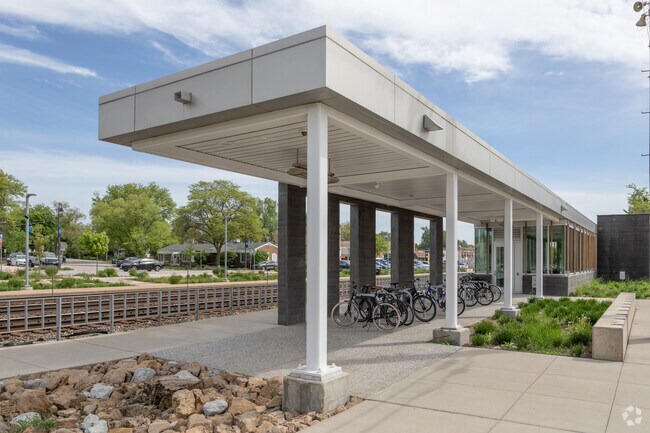 Clarendon Hills also excels in transportation access. There’s a thriving Metra commuter station downtown.