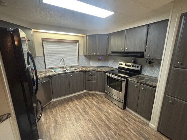 2658 SW Monarch Trail, Stuart, FL 34997 - photo 6