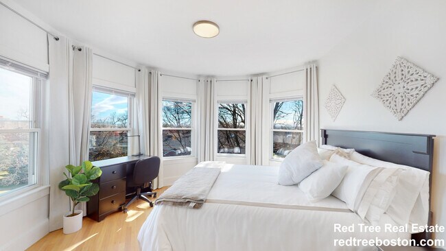 659 South St unit 3, Waltham, MA 02453 - photo 6