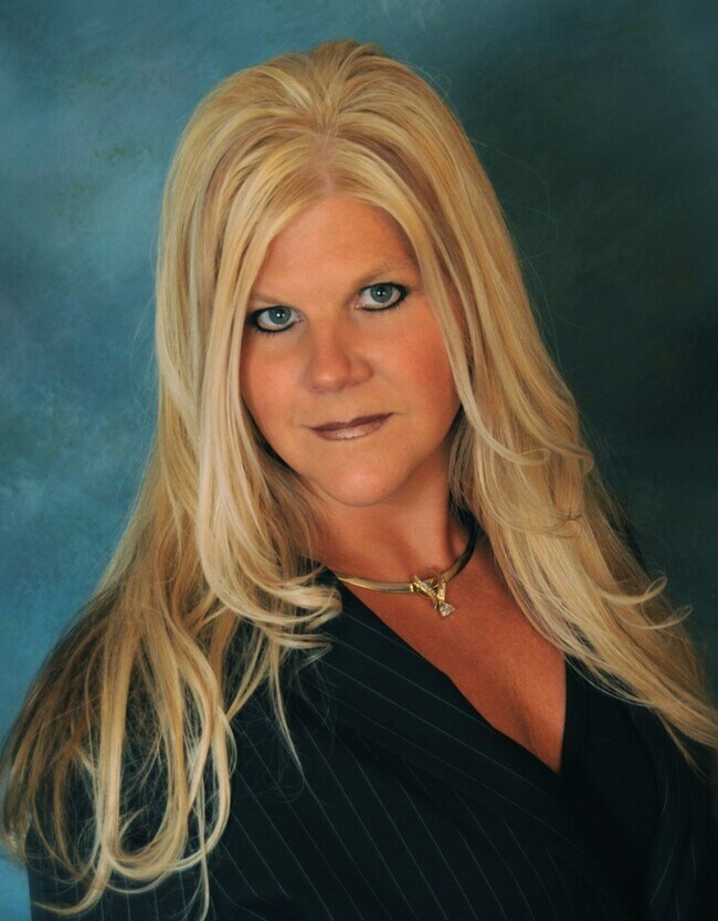Dawn Alexander