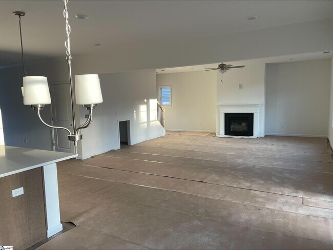 164 Hunter Ridge Dr, Boiling Springs, SC 29316 - photo 4