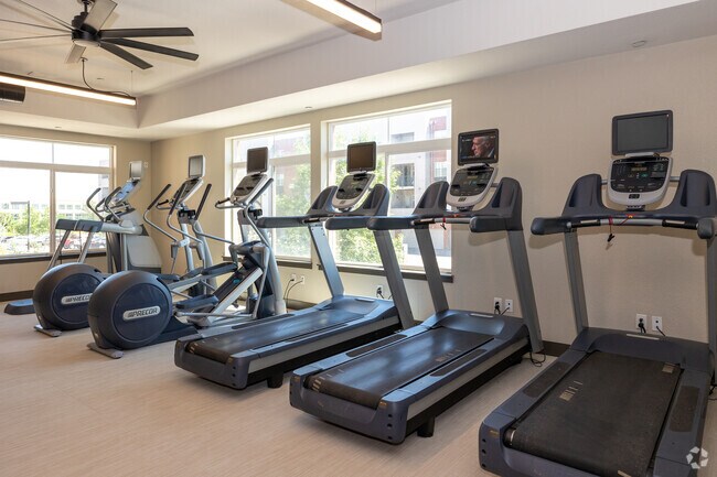 Elevation at Country Line Station, Englewood, CO 80112 - photo 7