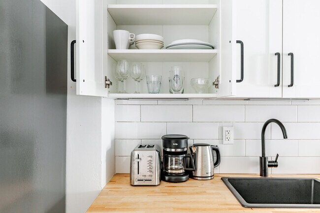 93 1/2 E 7th St unit FL1-ID1054297P, New York, NY 10009 - photo 6