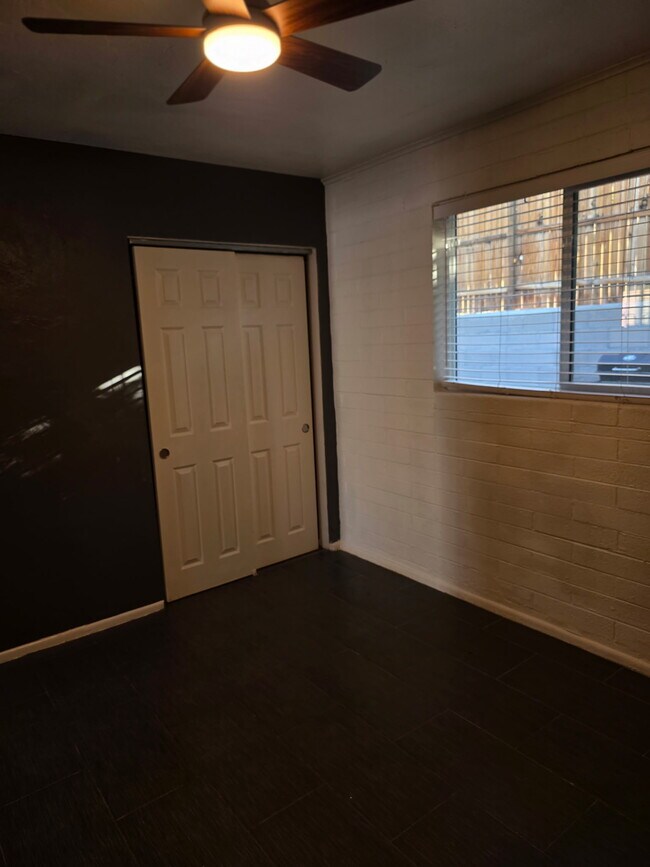 1320 W Sahuaro Dr unit 3, Phoenix, AZ 85029 - photo 6