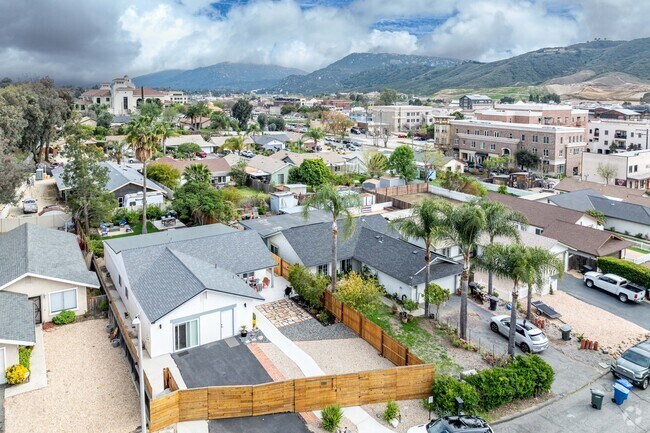 Elevated view of Old Town Temecula showing the residential area blending into town.