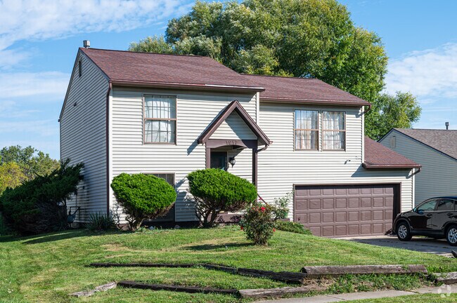 The tri-level home is popular in Auburn Farms.