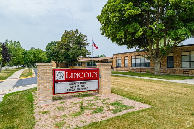 Lincoln Middle School is a part of the Mount Prospect School District No. 57.