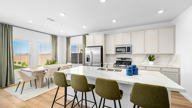 9449 Carrizales Bluff Ave, Las Vegas, NV 89139 - photo 2