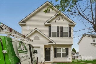 1316 Crandon Dr, Charlotte, NC 28216