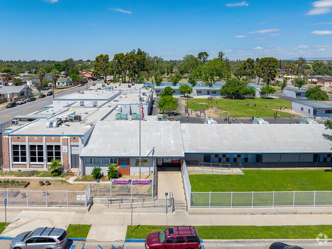 Your kids will enjoy learning in te inspiring atmosphere of Jefferson Elementary School.