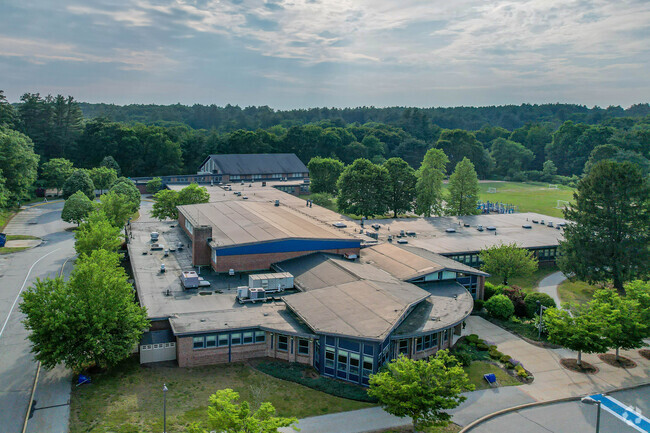 Josiah Haynes Elementary School campus overview in Lincoln Sudbury.