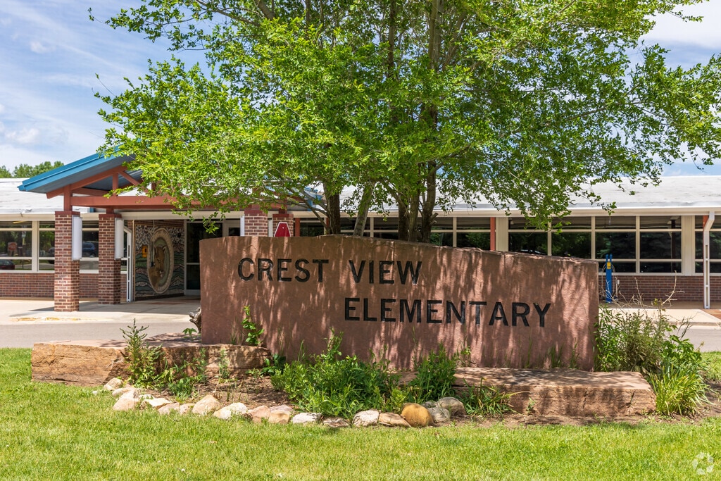 Crest View Elementary School is known for it's exceptional academics.