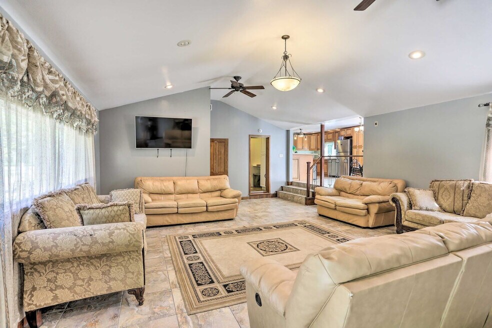 6851 Nebraska Ave unit ID1287555P, Toledo, OH 43615 - photo 1