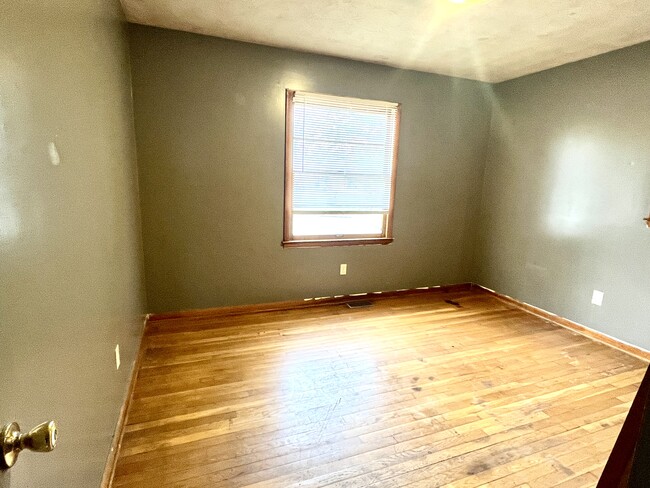 345 Peachtree Rd, Lexington, KY 40509 - photo 7