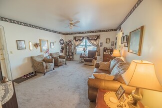 327 S Bloomington St, Greencastle, IN 46135