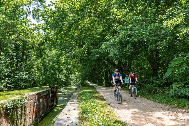 Lock 8 of the C&O Canal is less than 5 minutes from Seven Locks, and a cyclists' paradise.