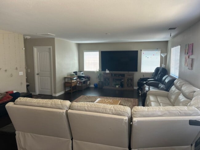 53226 Compassion Way, Lake Elsinore, CA 92532 - photo 4