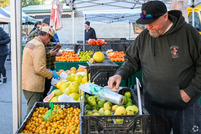 Twin Peaks Farmers Market is only 4 miles away and is held every Thursday.