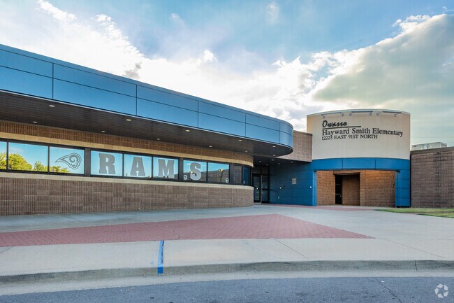 Discover the educational excellence at Hayward Smith Elementary, shaping minds for success.