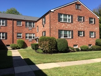 430 E Lancaster Ave, Wayne, PA 19087