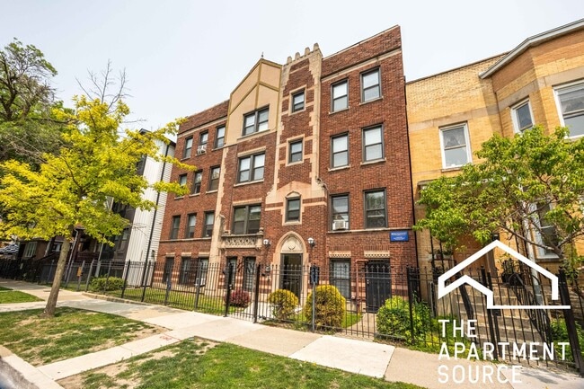 2832 W Palmer St unit 3, Chicago, IL 60647 - photo 2