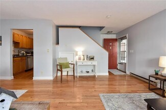 230 S Main St Unit 58, Providence, RI 02903