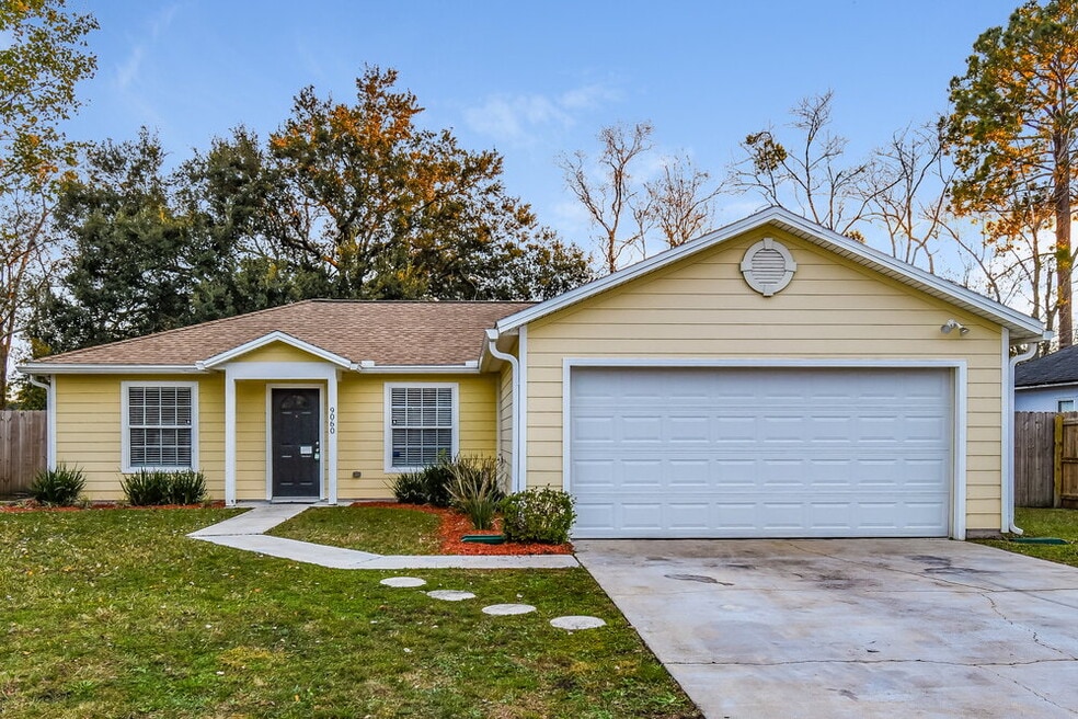 9060 Castle Rock Dr, Jacksonville, FL 32221 - photo 1