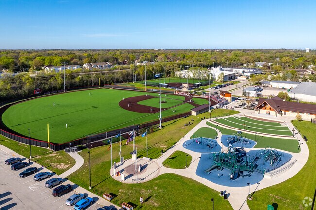 Maslowski Glendale Community Park  is one of Glendale's wonderful parks close to proximity to Nicolet.
