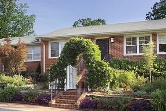 140 Hamilton Rd, Chapel Hill, NC 27517