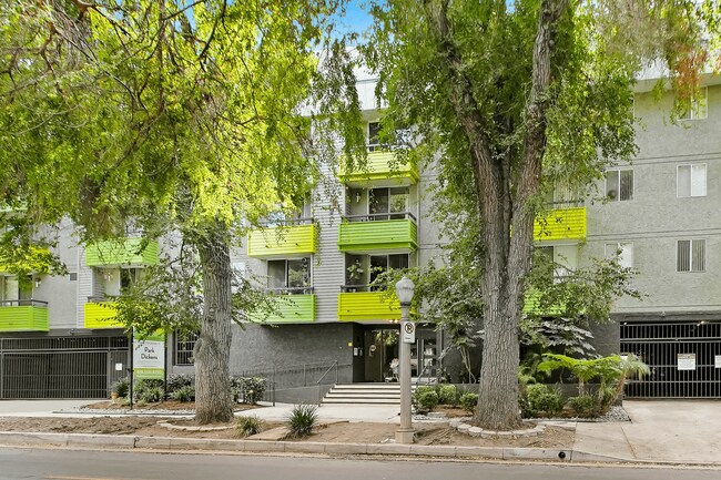 Park Dickens, Van Nuys, CA 91423 - photo 7