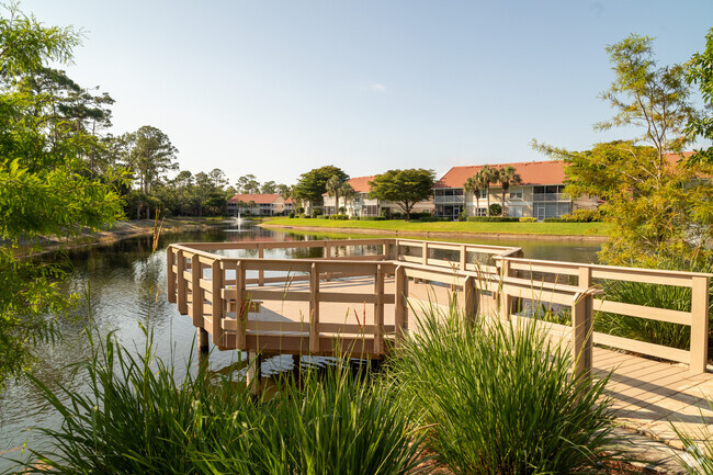 Carlton Lakes has a small fishing pier at the clubhouse for fishing or just enjoying the view.