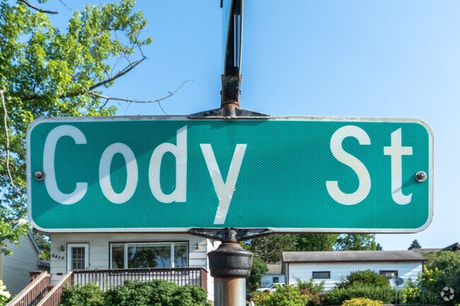 Cody is a peaceful neighborhood with beautiful tree-lined streets.