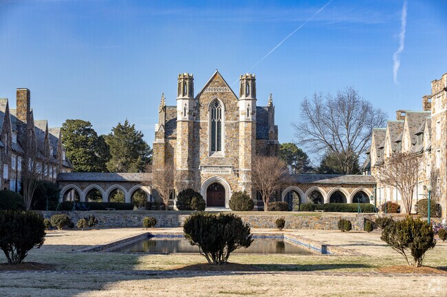 Berry College is a warm and inviting private university located in the lovely Mount Berry community, right next to Rome, Georgia. Proudly accredited by the Southern Association of Colleges and Schools, Berry College has been nurturing minds and spirits since its founding.in 1902 by the inspiring Mar