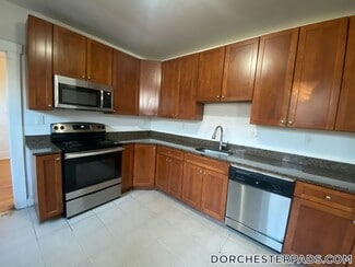 26 Schuyler St Unit 2, Boston, MA 02121