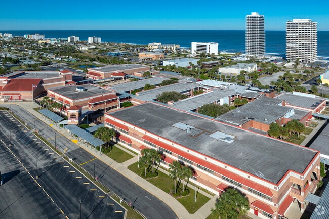 Seabreeze High School has a wide array of academic opportunities for students.