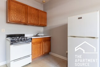 1050 W George St Unit 307, Chicago, IL 60657