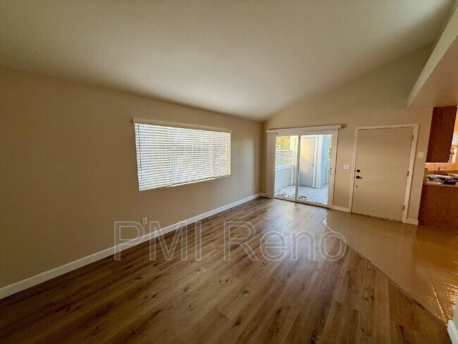 2507 Sycamore Glen Dr unit 1, Sparks, NV 89434 - photo 5